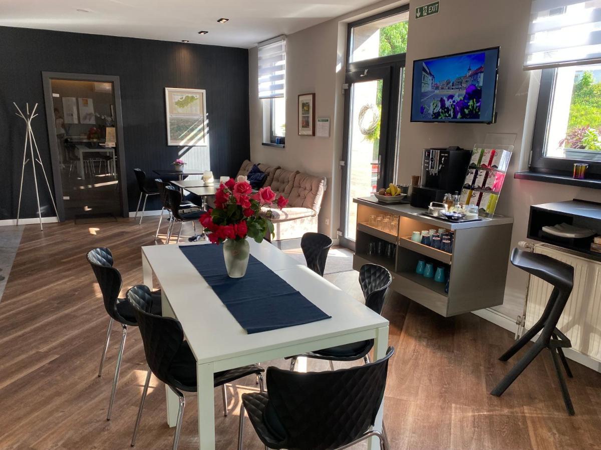 Margareta Garden Boutique Rooms Эгер Экстерьер фото