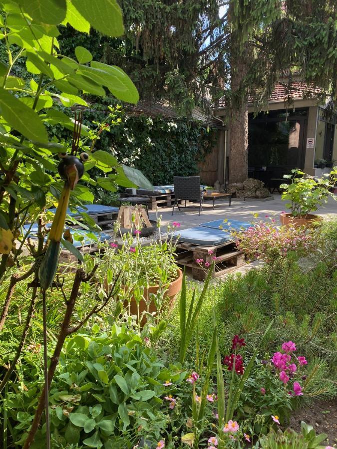 Margareta Garden Boutique Rooms Эгер Экстерьер фото