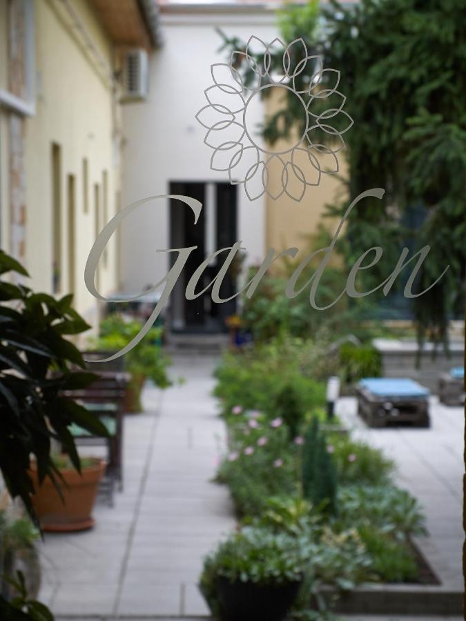 Margareta Garden Boutique Rooms Эгер Экстерьер фото