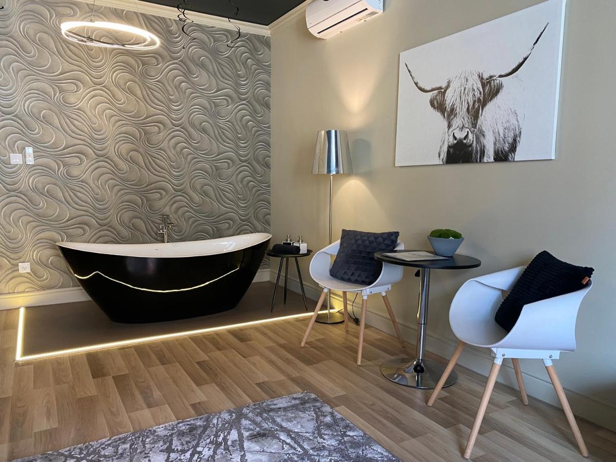 Margareta Garden Boutique Rooms Эгер Экстерьер фото