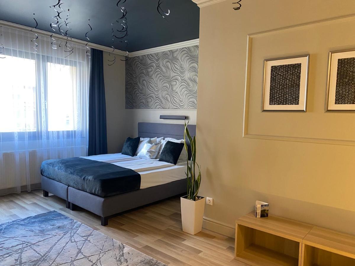Margareta Garden Boutique Rooms Эгер Экстерьер фото